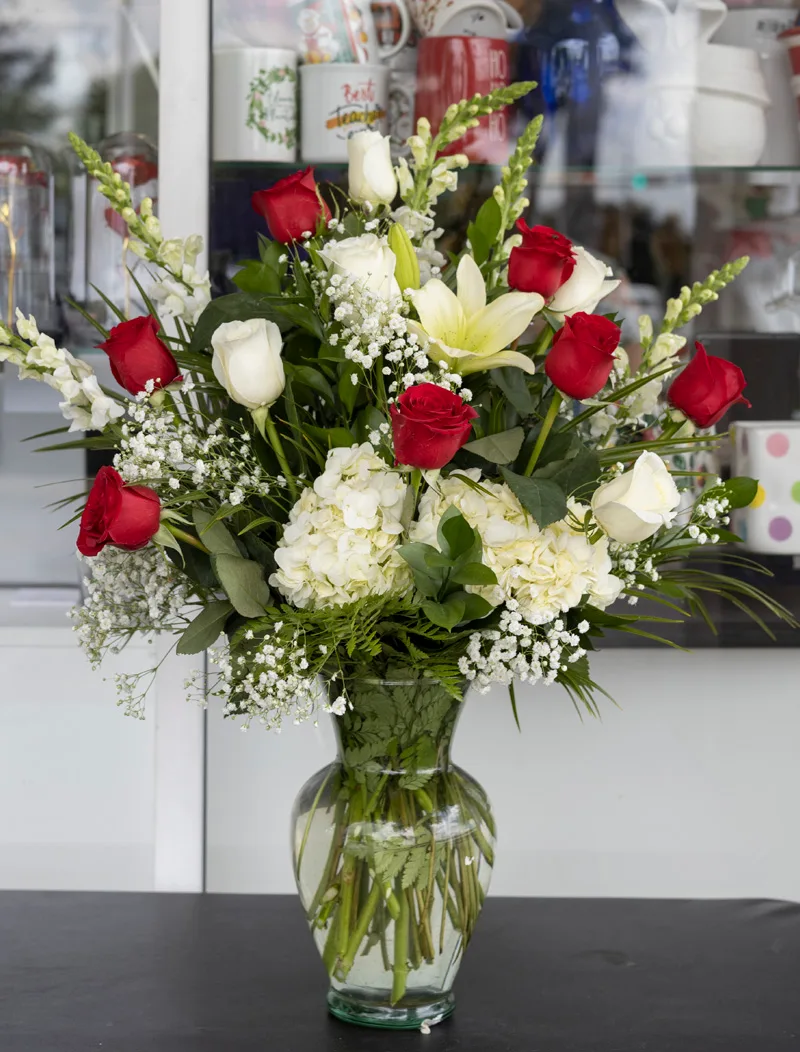 Combined floral arrangement Red and White roses