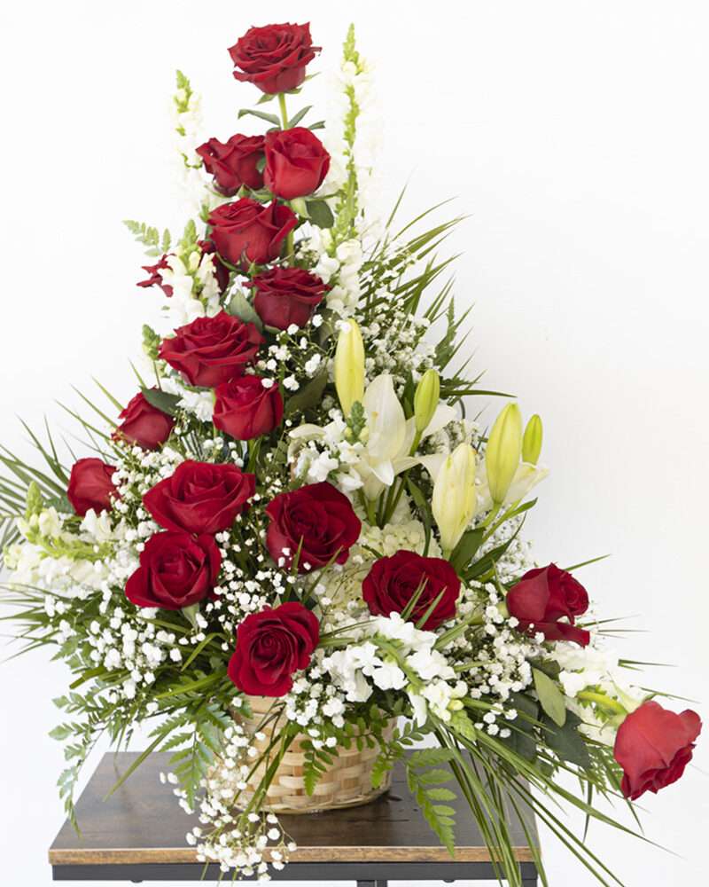 The "Philadelphia" floral arrangement. 24 Red Roses