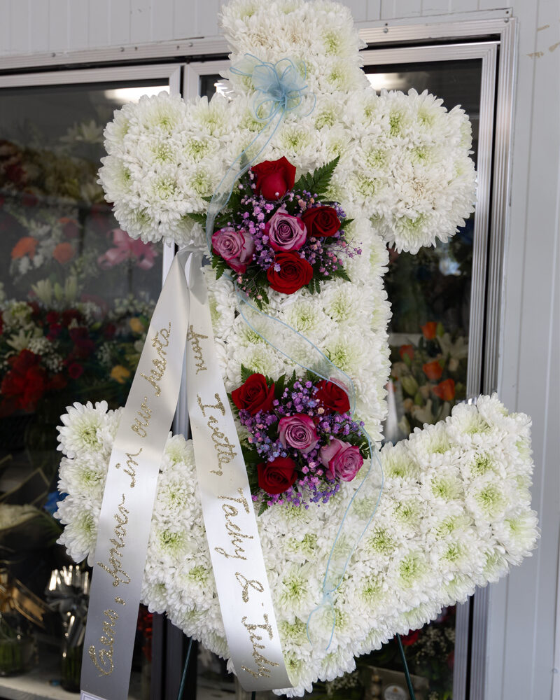 Flower Anchor, Cemetery Flower, Funeral Flowers (1022)