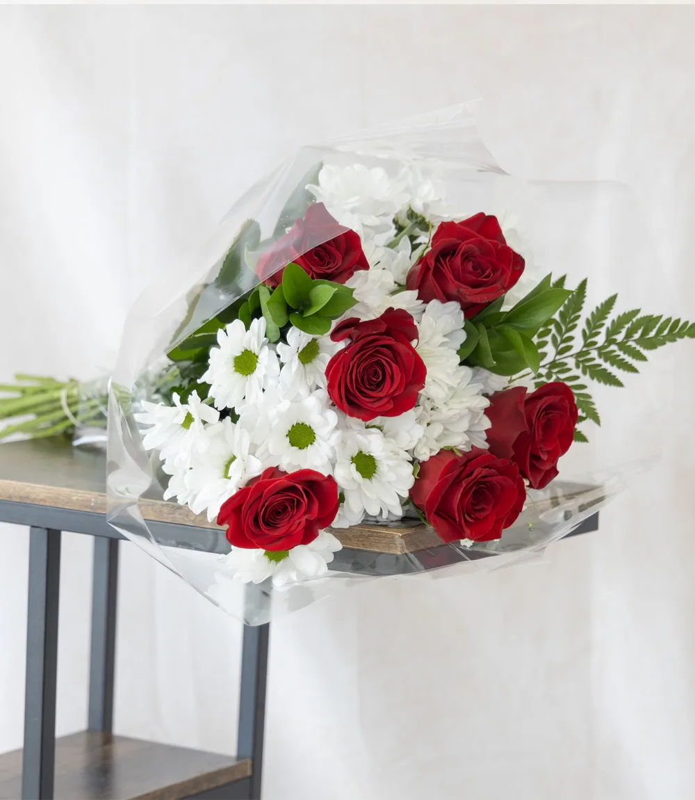 Mix bouquet White - Red Flowers