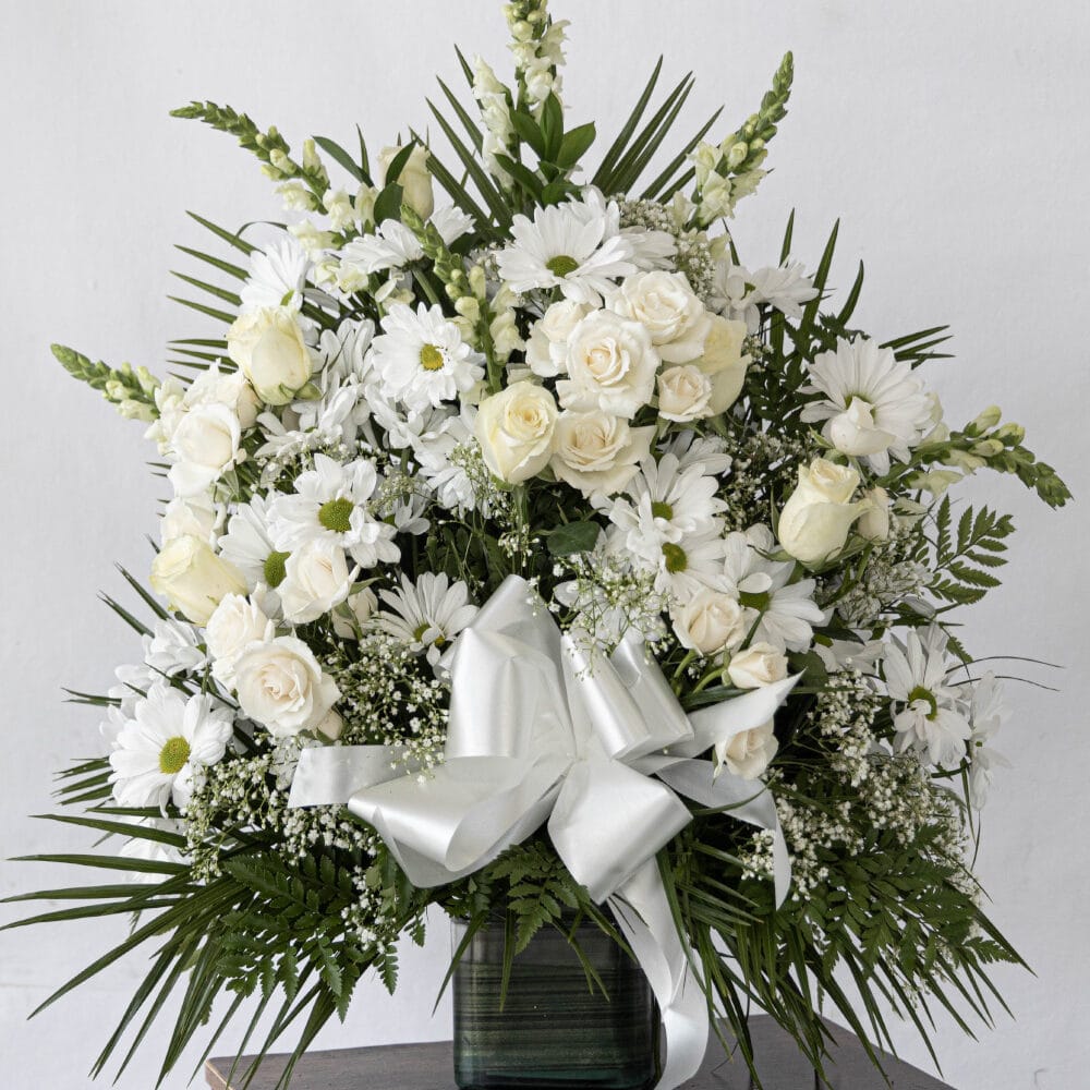 Elegance in White. Fresh Flowers Hialeah