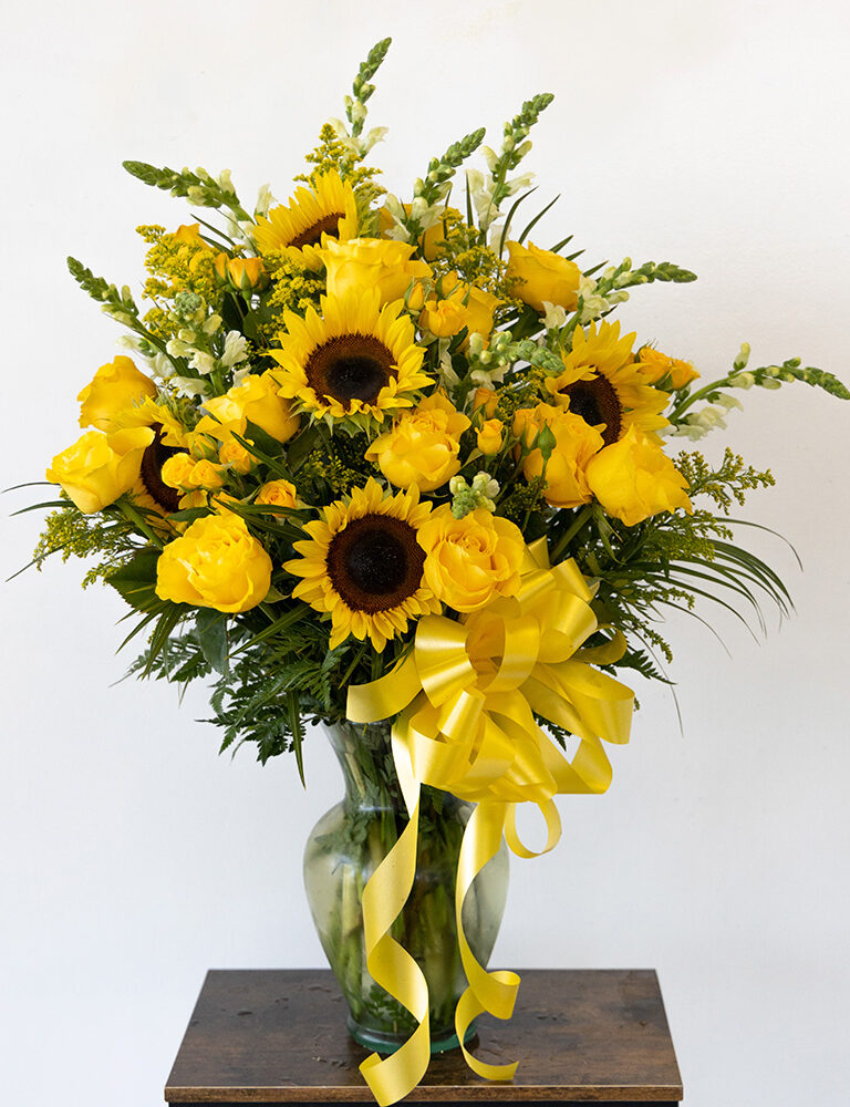 Flowers Arrangement of Yellow Roses, Sunflowers (Casablanca)